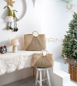 Túi xách từ cỏ biển