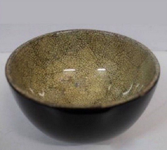 Bát sơn mài vỏ trứng