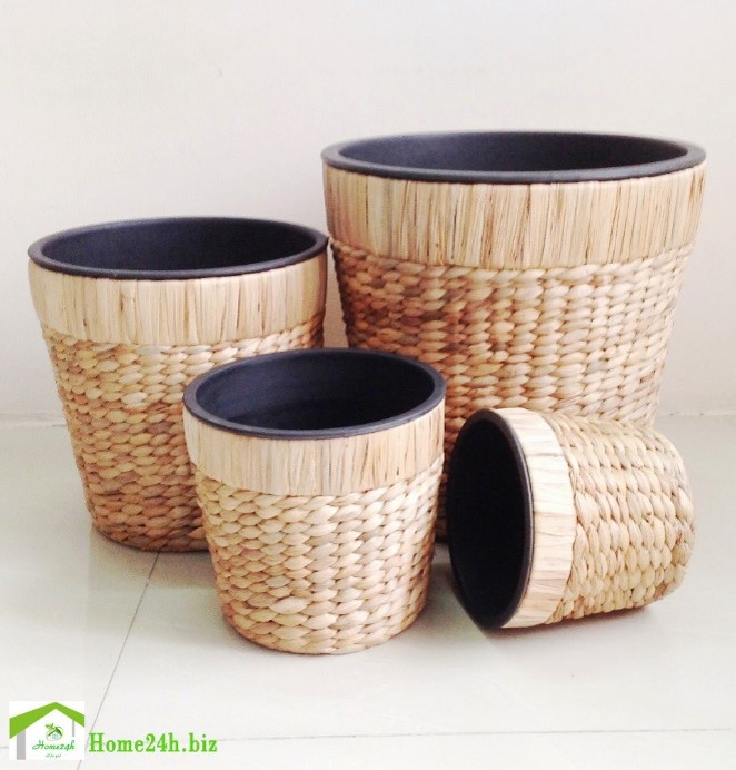 Chậu trồng cây lục bình bằng mây S/4