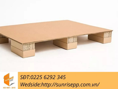 Pallet các tông