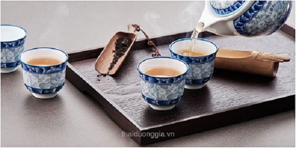 Bộ ấm chén trà