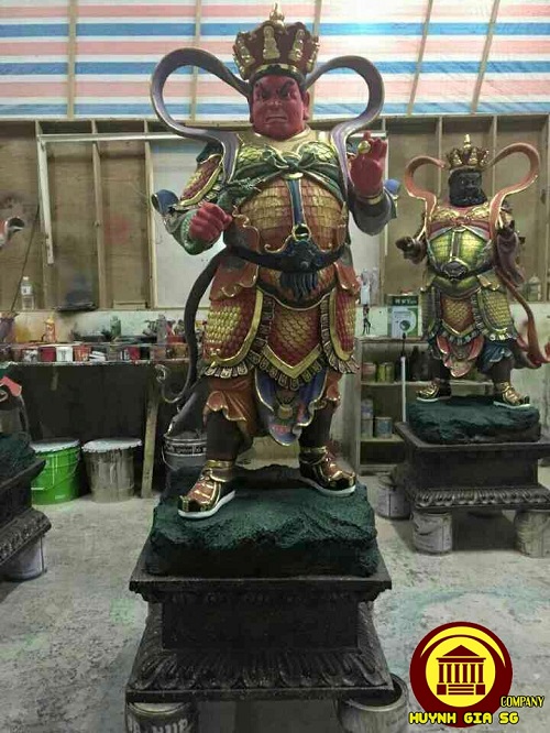 Các tượng Tứ Đại Thiên Vương