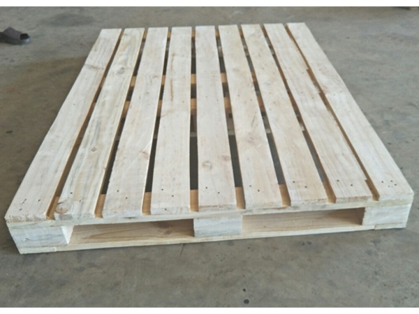 Pallet hàng tồn kho