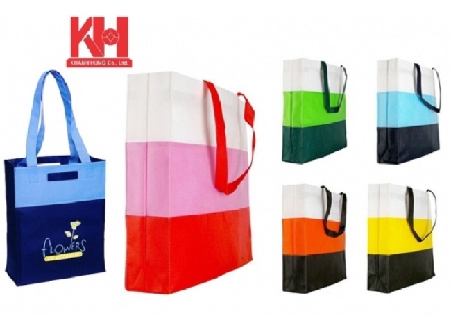 Túi xách đầy màu sắc