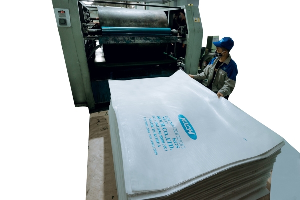 Túi jumbo hình vuông có tay cầm dưới